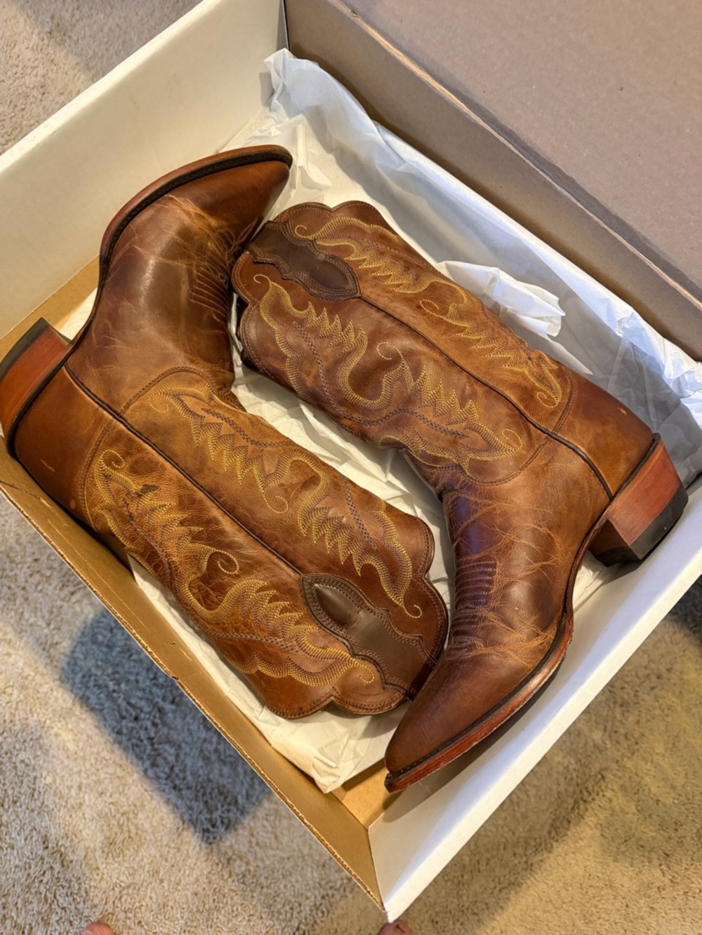 Justin Boots Tan Distressed Vintage Goat Cowboy Boots - Box Label - Picture 2 of 5